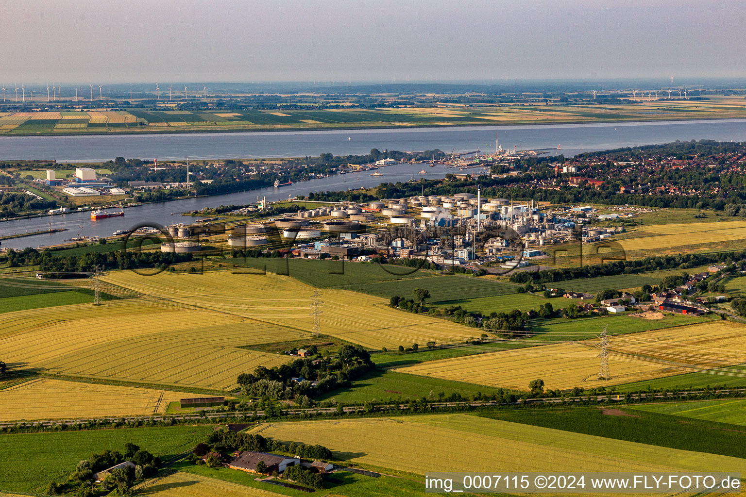 Structures of a field landscape in Westerbuettel in the state Schleswig-Holstein, Germany