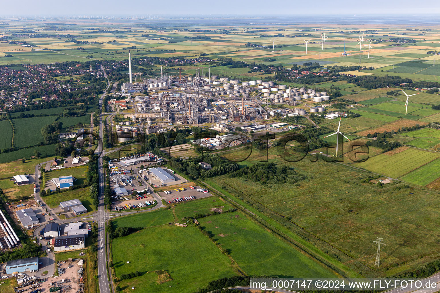 Aerial photograpy of Refinery equipment and management systems on the factory premises of the mineral oil producer Heide Refinery GmbH in Hemmingstedt in Schleswig-Holstein