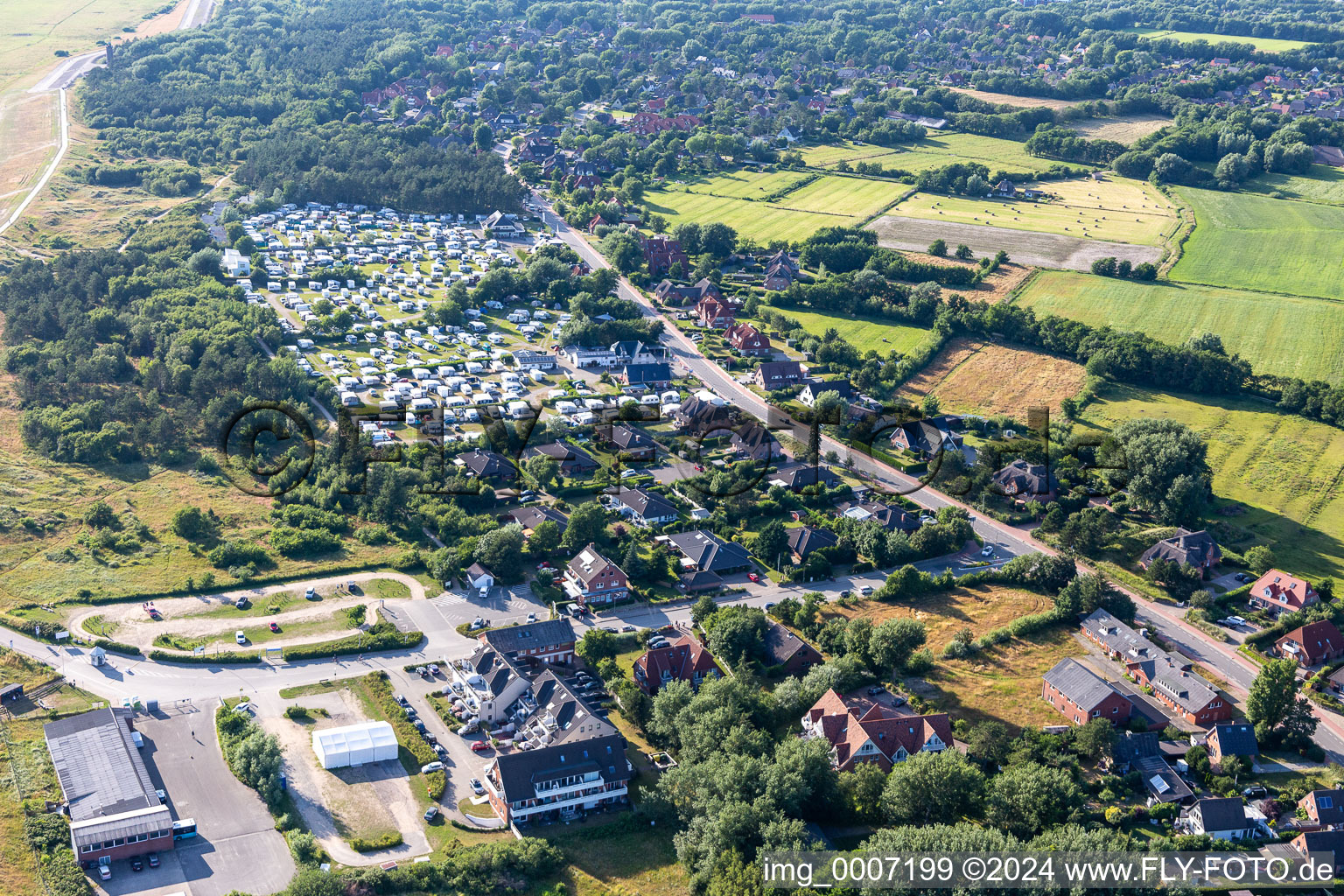 Camping with caravans and tents in Sankt Peter-Ording in the state Schleswig-Holstein, Germany