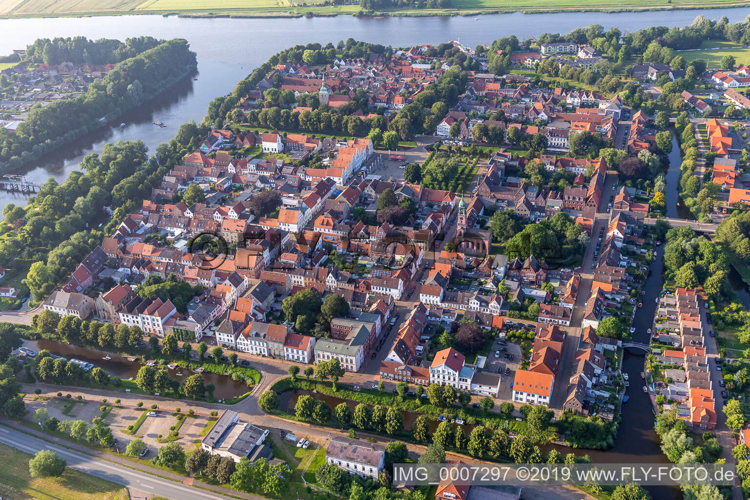 Canal city between Treene, Westersielzug and Eider in Friedrichstadt in the state Schleswig Holstein, Germany from above