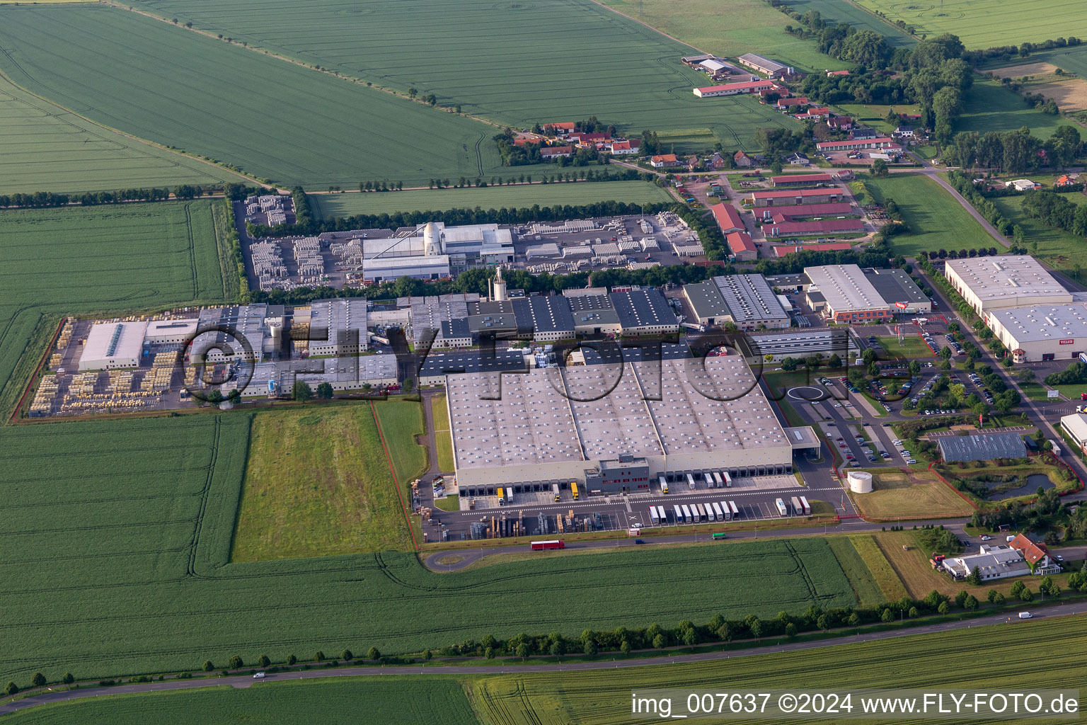 Aerial view of Finger Beton Sonneborn GmbH & Co. KG, JTJ Sonneborn Industrie GmbH in Sonneborn in the state Thuringia, Germany