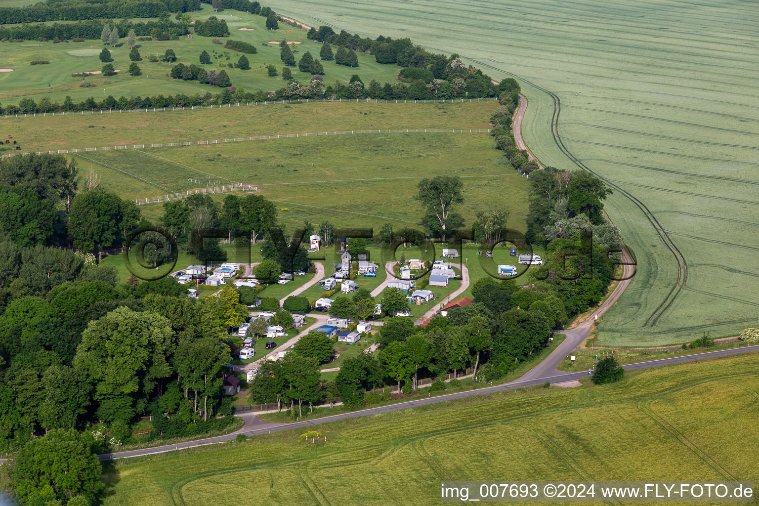 Aerial view of Camping Drei Gleichen in the district Mühlberg in Drei Gleichen in the state Thuringia, Germany