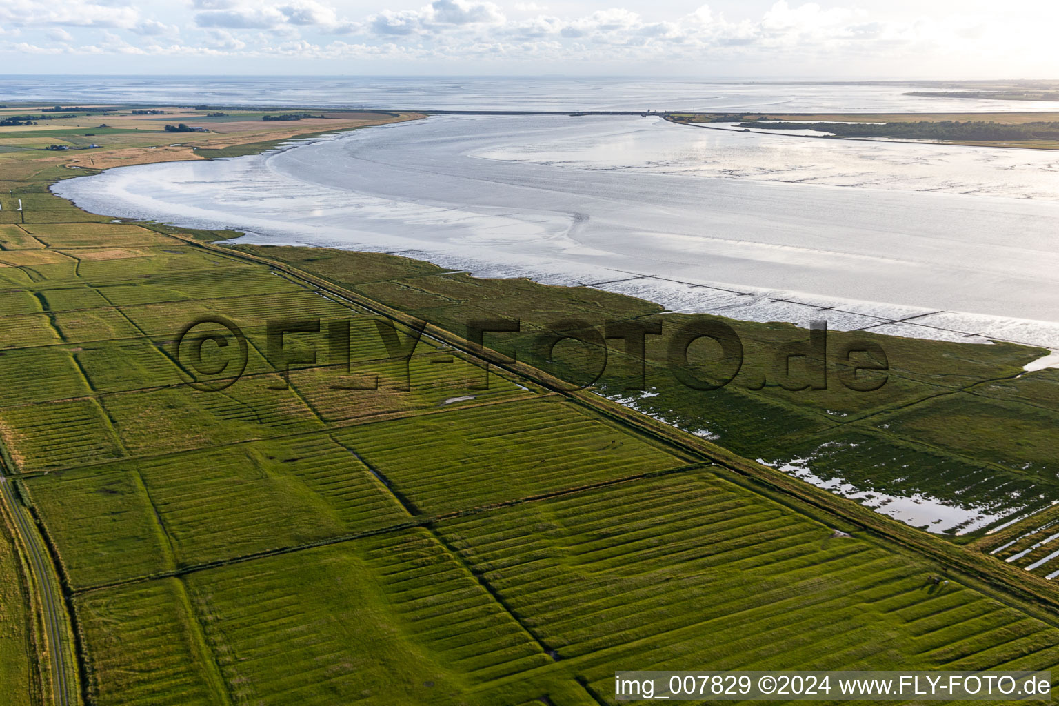 Eider estuary Dithmarscher Eider foreland in Wesselburenerkoog in the state Schleswig Holstein, Germany