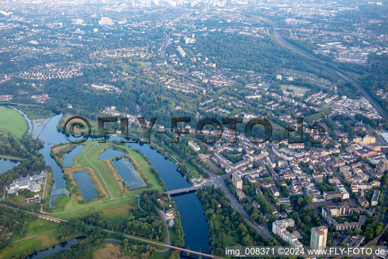 Curved loop of the riparian zones on the course of the river Ruhrbogen of Ruhrhalbinsel Ueberruhr in Essen in the state North Rhine-Westphalia