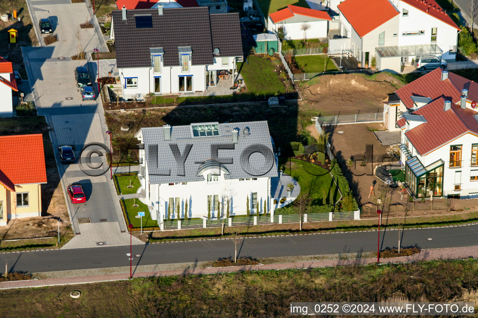 New development area An den Tongruben in Rheinzabern in the state Rhineland-Palatinate, Germany from the drone perspective