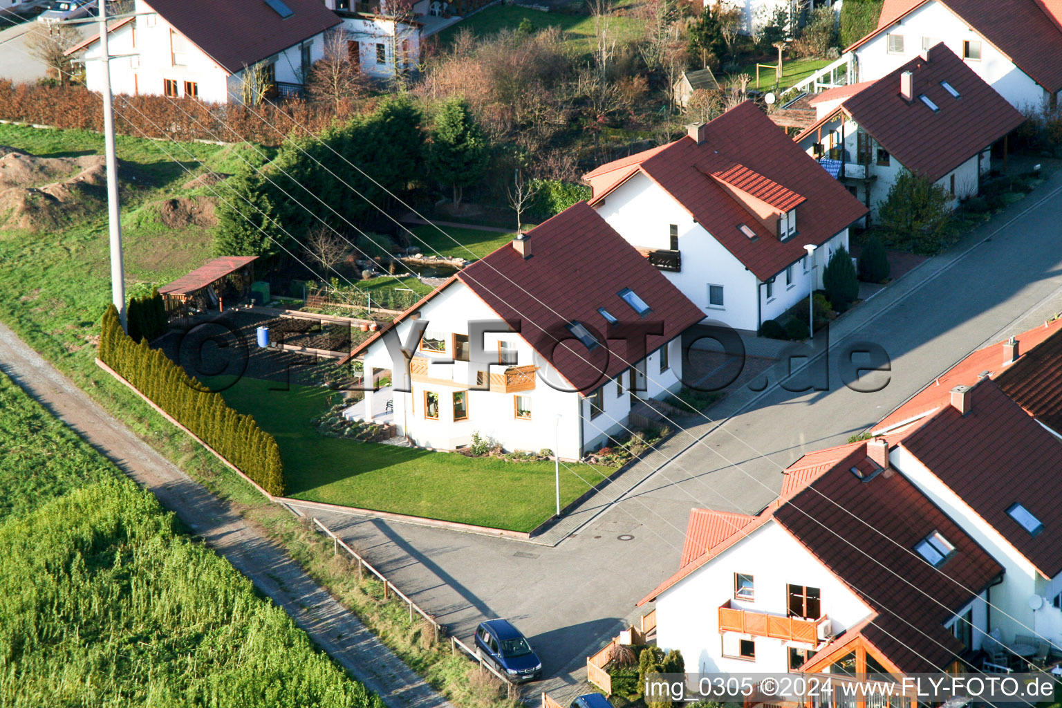 New development area An den Tongruben in Rheinzabern in the state Rhineland-Palatinate, Germany seen from above