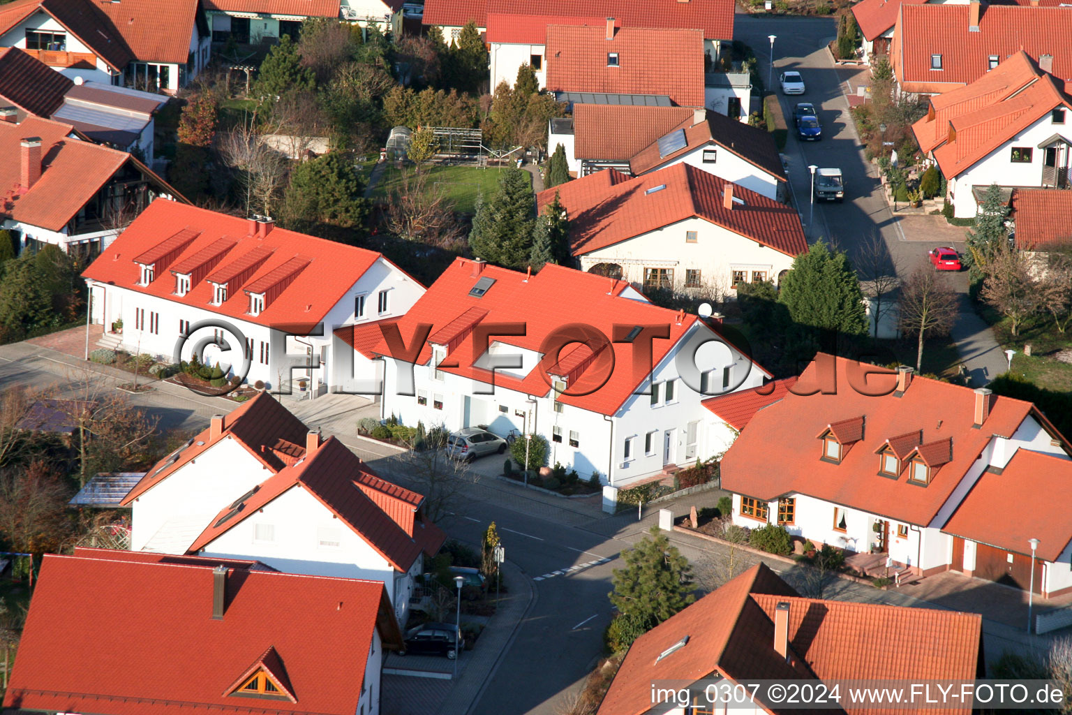 Bird's eye view of New development area An den Tongruben in Rheinzabern in the state Rhineland-Palatinate, Germany