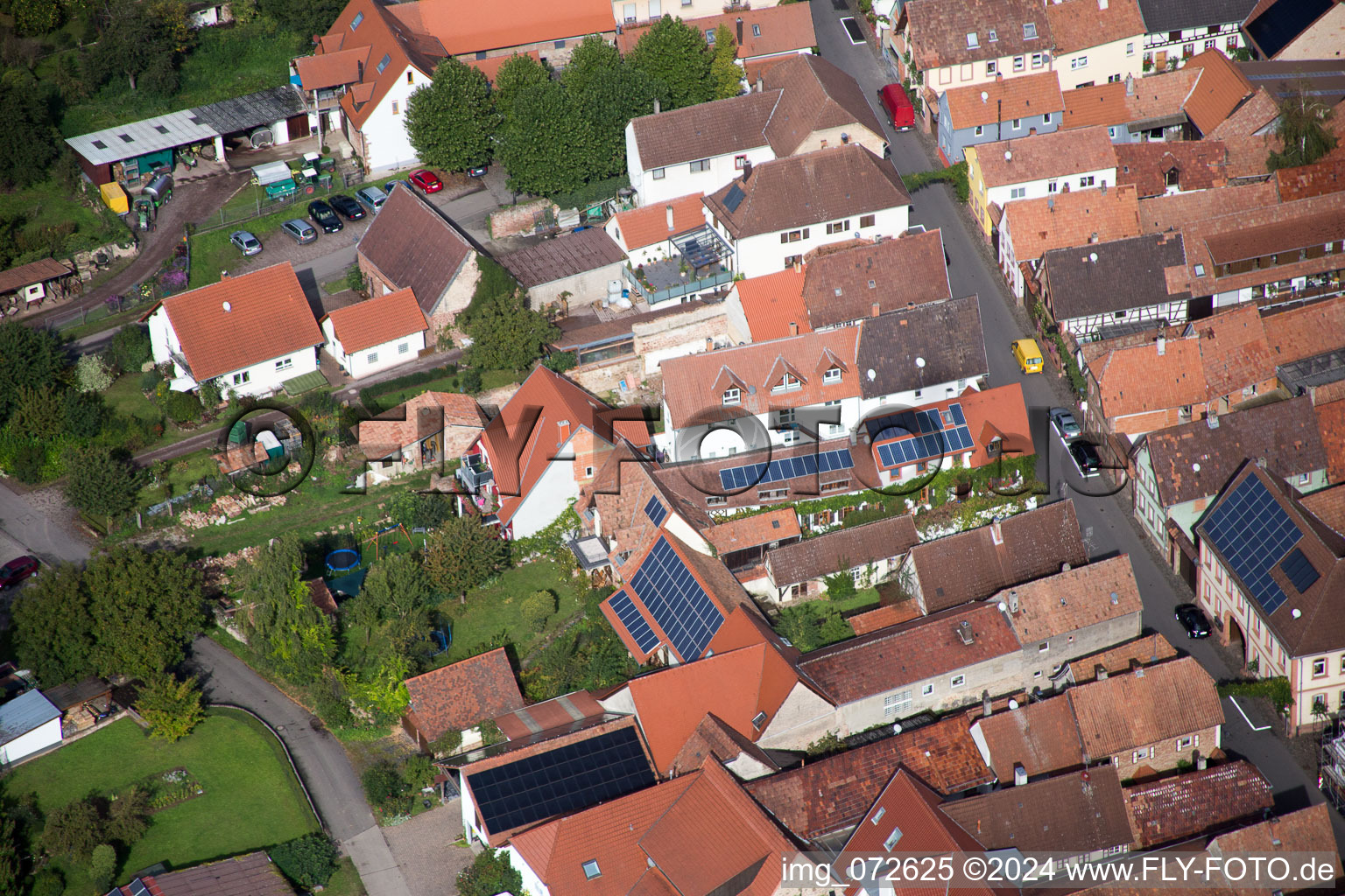 Oblique view of District Heuchelheim in Heuchelheim-Klingen in the state Rhineland-Palatinate, Germany