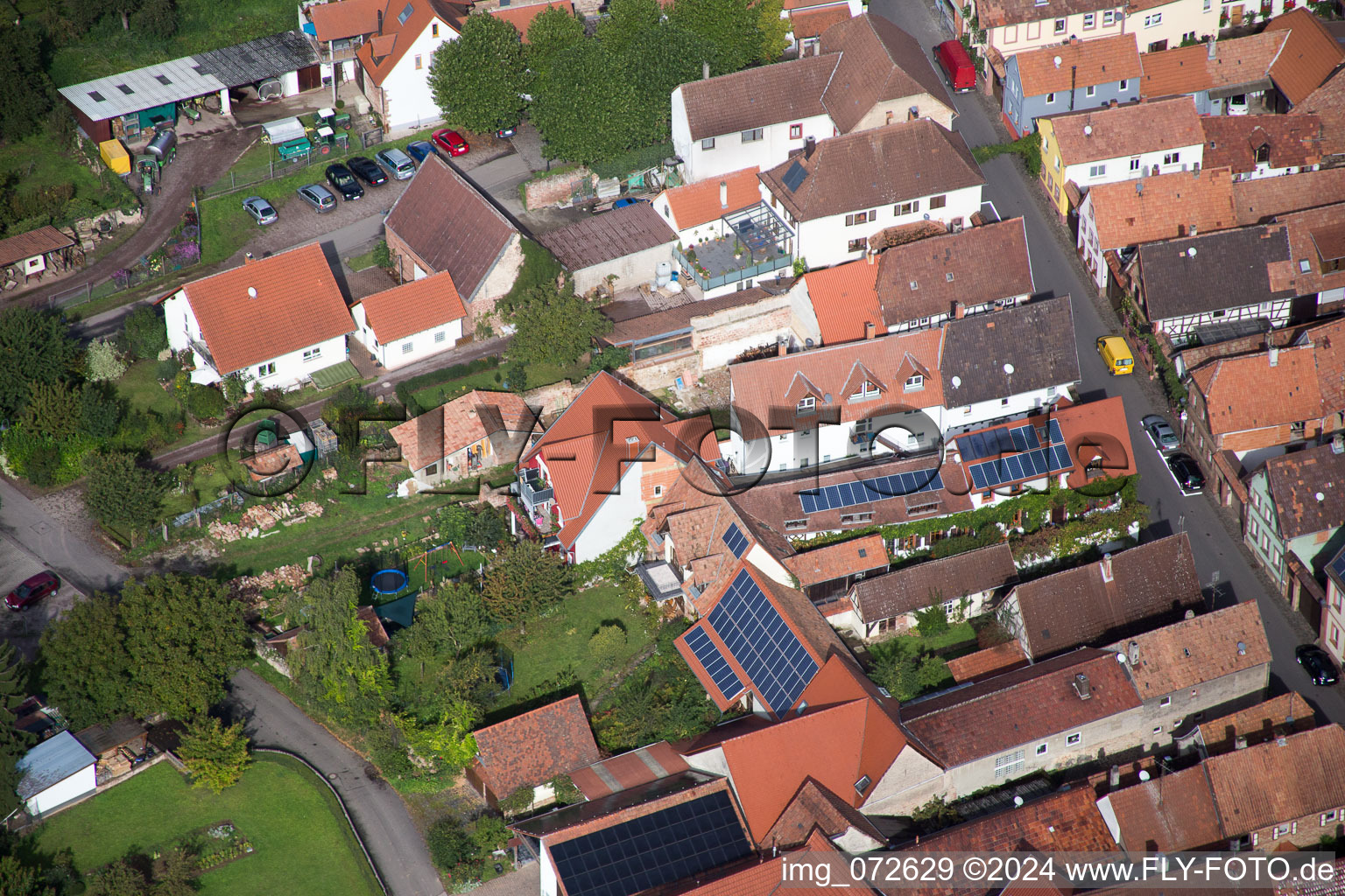 District Heuchelheim in Heuchelheim-Klingen in the state Rhineland-Palatinate, Germany seen from above