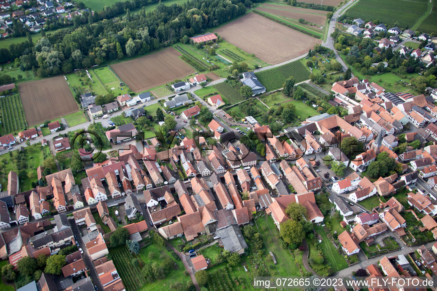 Drone recording of District Heuchelheim in Heuchelheim-Klingen in the state Rhineland-Palatinate, Germany
