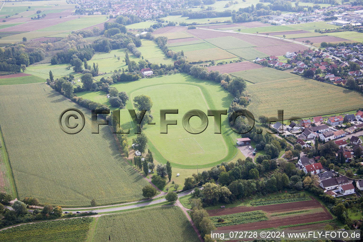 Racetrack racecourse - trotting in the district Billigheim in Billigheim-Ingenheim in the state Rhineland-Palatinate