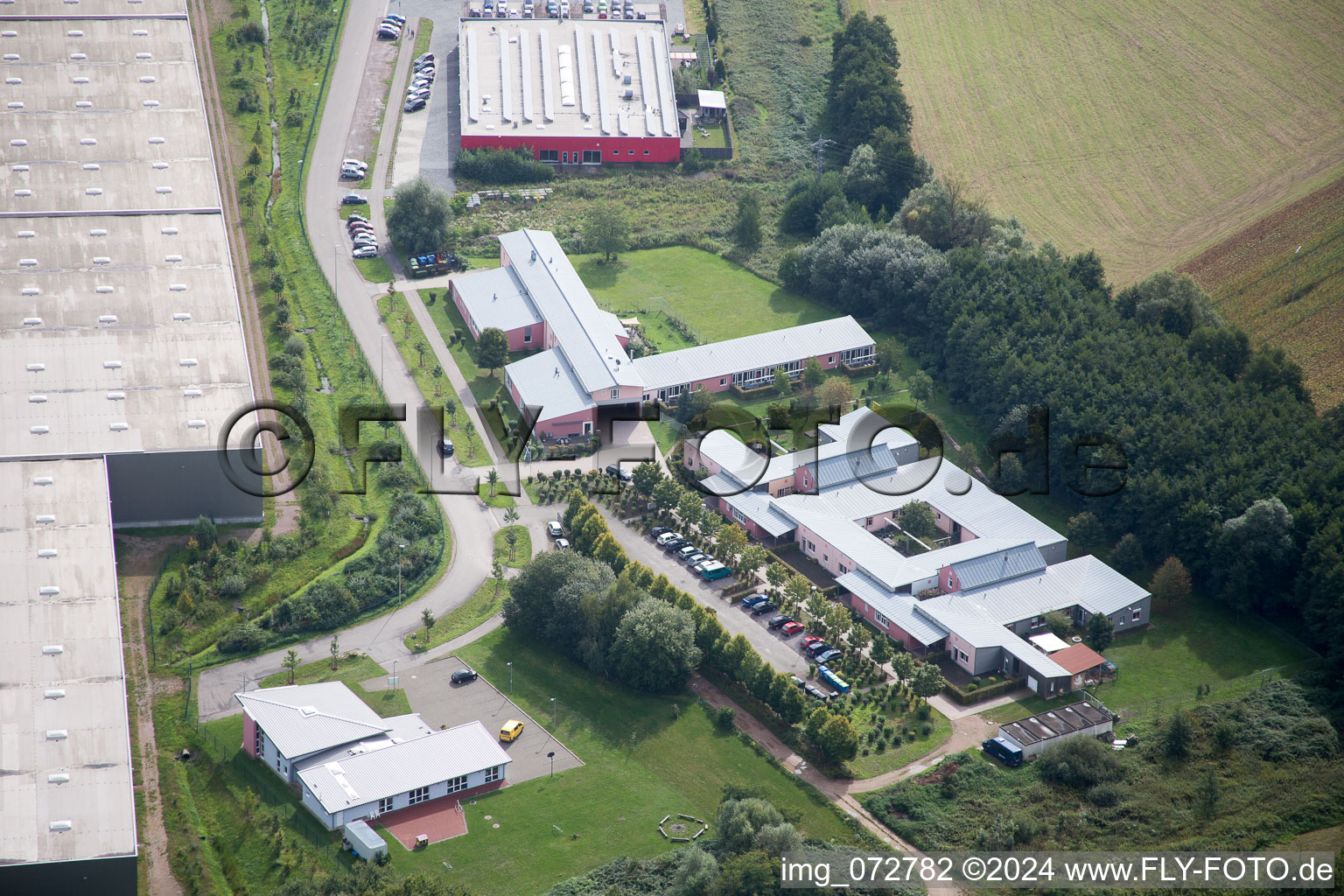 Aerial photograpy of Horst Industrial Area in the district Minderslachen in Kandel in the state Rhineland-Palatinate, Germany