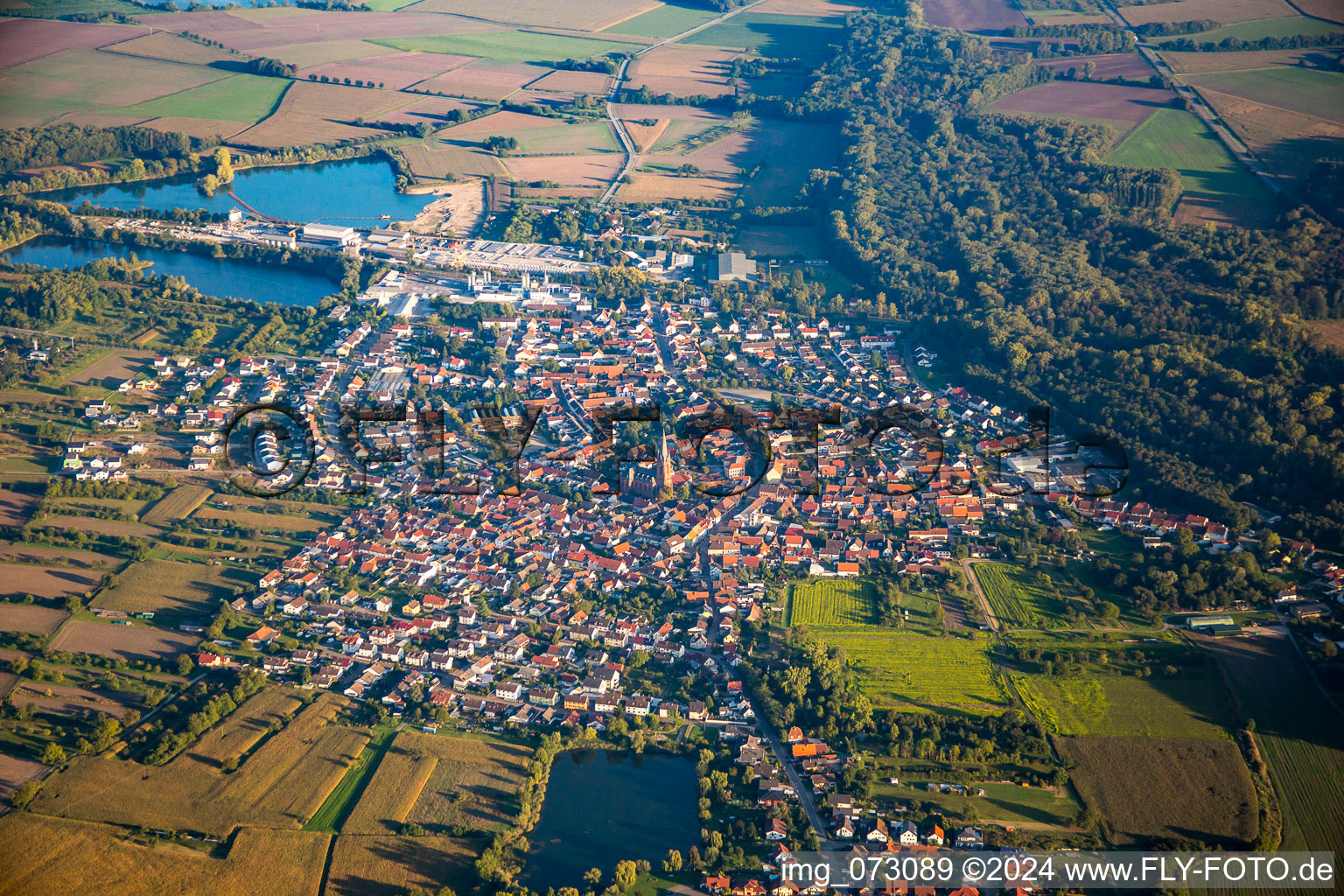 From northwest in the district Rheinsheim in Philippsburg in the state Baden-Wuerttemberg, Germany