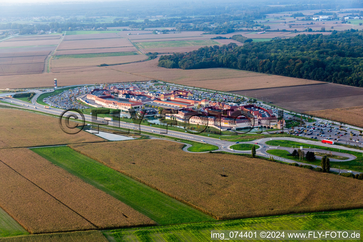 Building of the shopping center Roppenheim The Style Outlets in Roppenheim in Grand Est, France