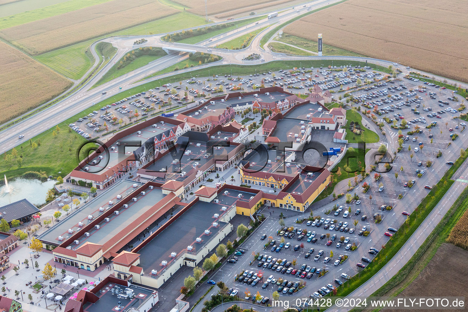 Building of the shopping center Roppenheim The Style Outlets in Roppenheim in Grand Est, France seen from above