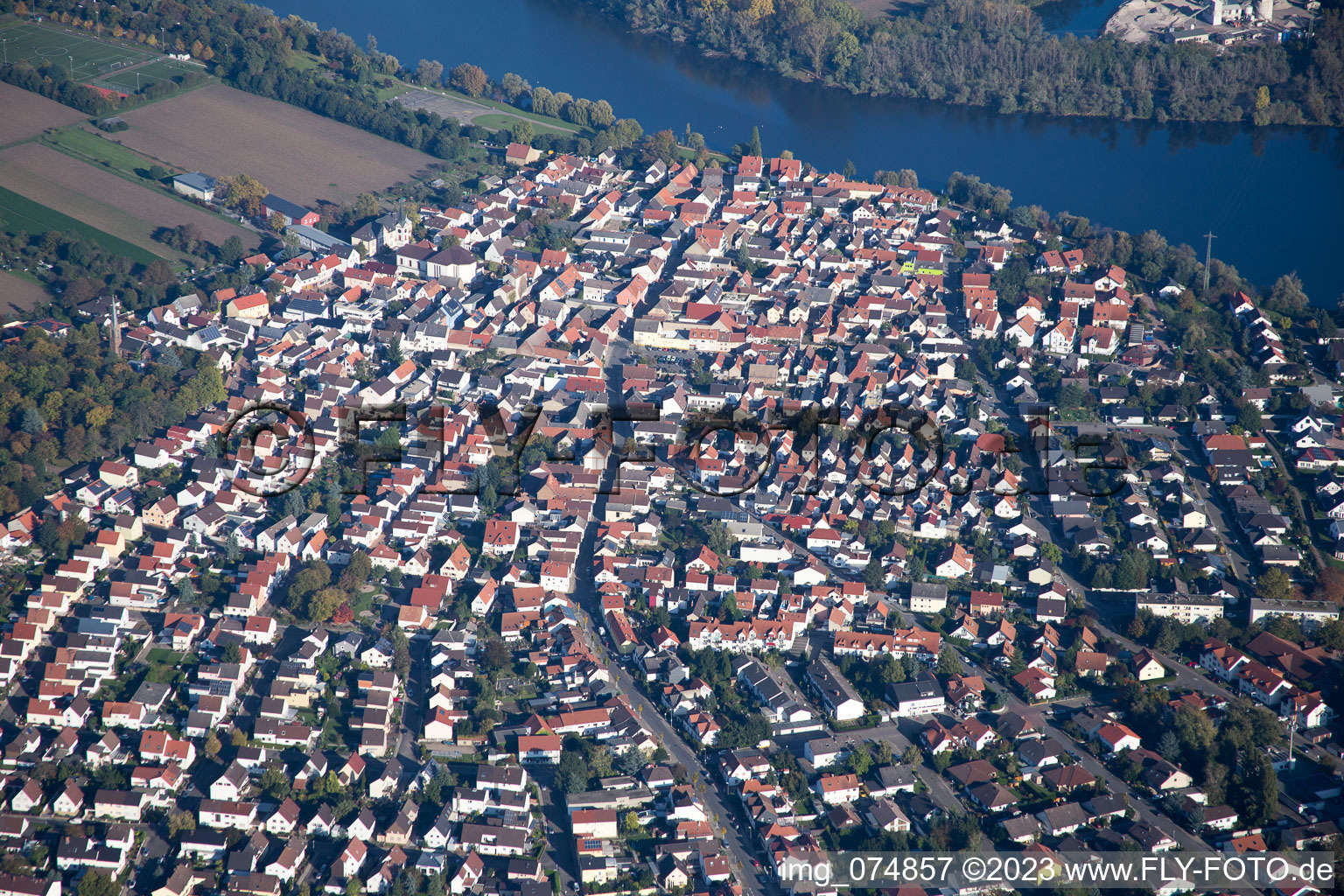 Aerial view of City view of the city area of in the district Roxheim in Bobenheim-Roxheim in the state Rhineland-Palatinate