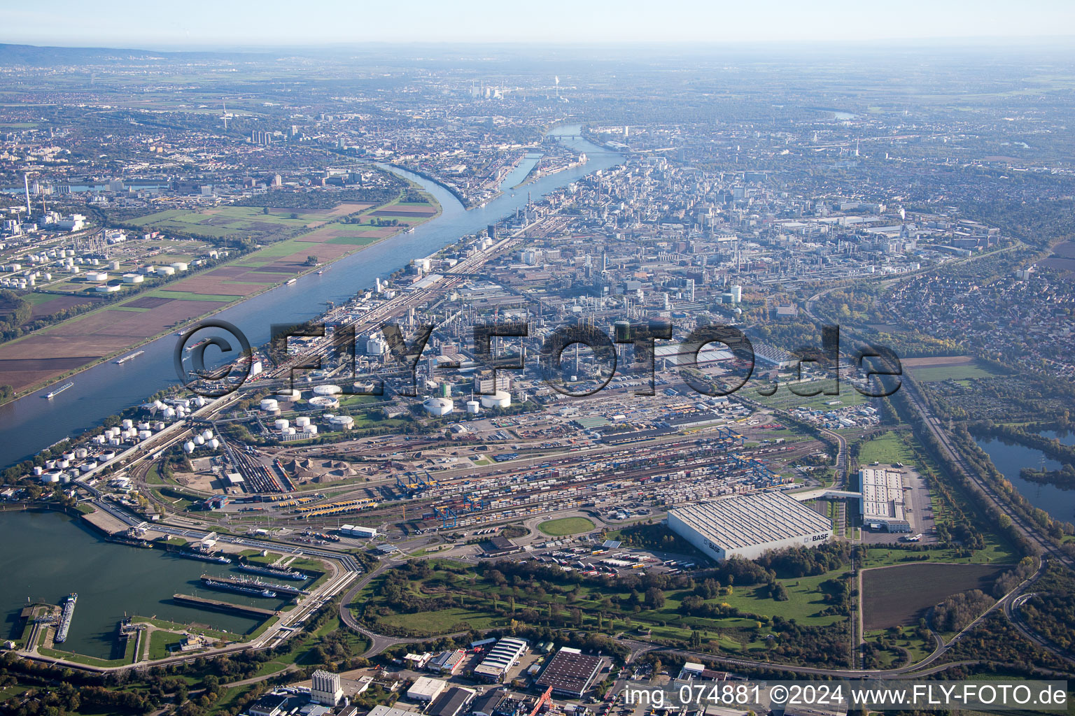 Oblique view of From the north in the district BASF in Ludwigshafen am Rhein in the state Rhineland-Palatinate, Germany