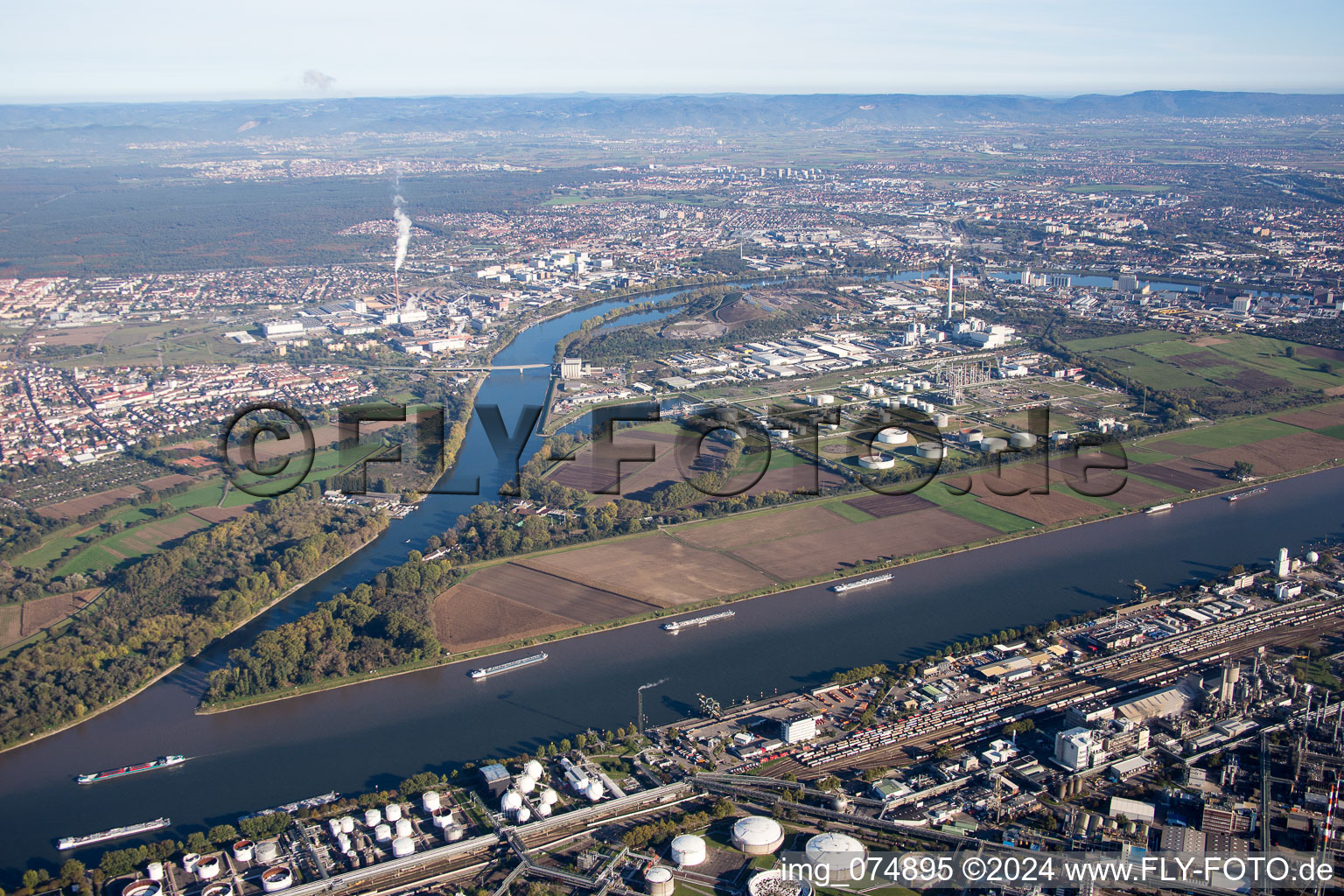 Bonadieshafen, Friesenheim Island in the district Neckarstadt-West in Mannheim in the state Baden-Wuerttemberg, Germany