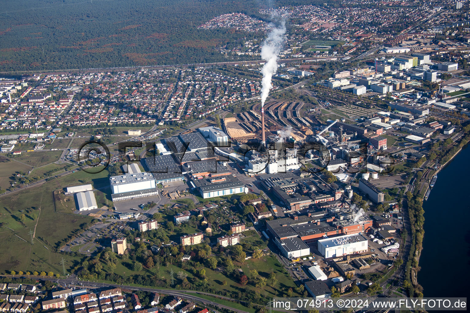Aerial photograpy of Building and production halls on the premises of SCA HYGIENE PRODUCTS GmbH in the district Waldhof in Mannheim in the state Baden-Wurttemberg, Germany
