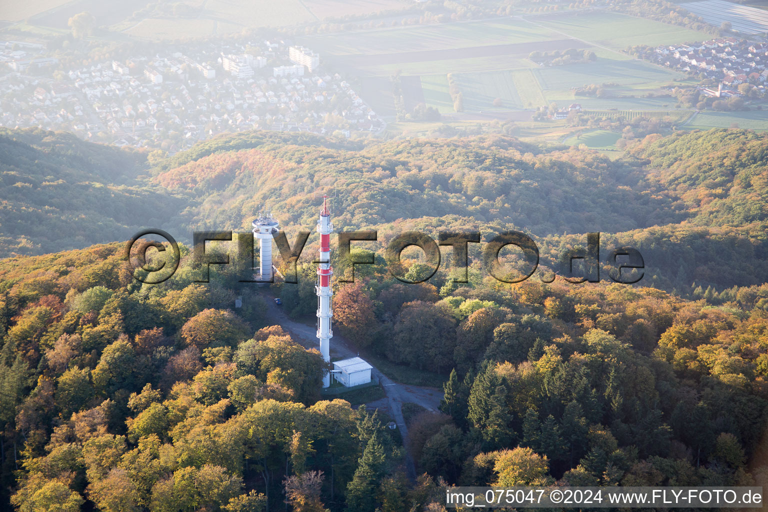 Rocky and mountainous landscape des Melibokus mit Antenne in Alsbach-Haehnlein in the state Hesse