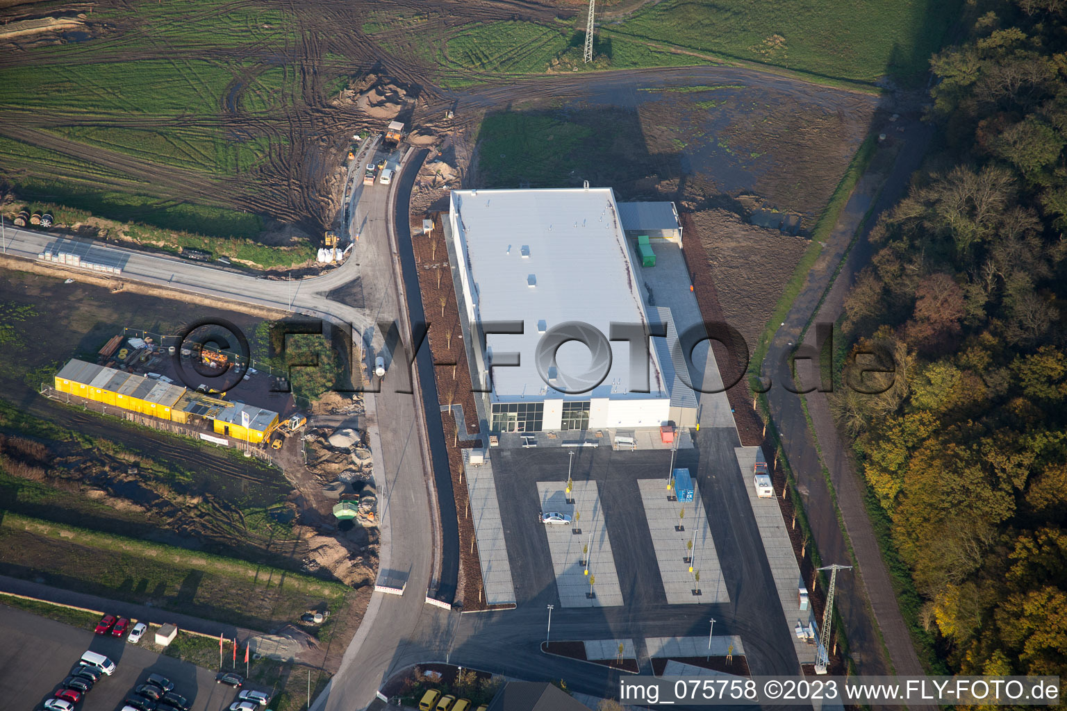 New EDEKA in Kandel in the state Rhineland-Palatinate, Germany seen from above