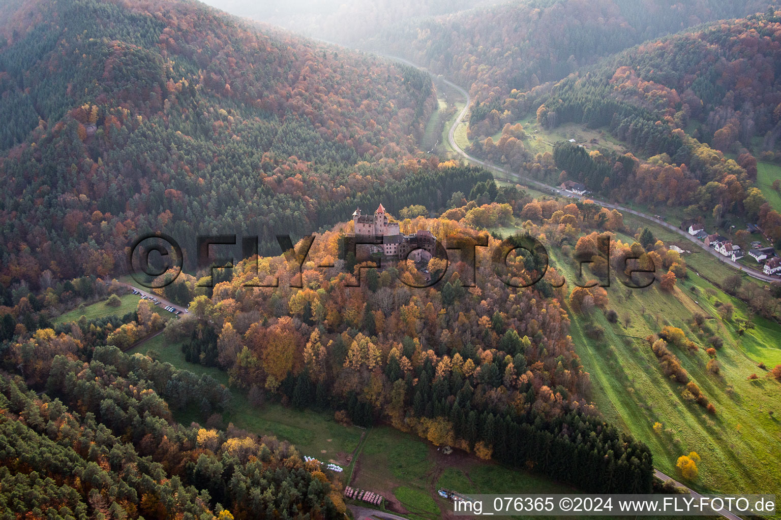 Oblique view of Erlenbach, Berwartstein Castle in Erlenbach bei Dahn in the state Rhineland-Palatinate, Germany