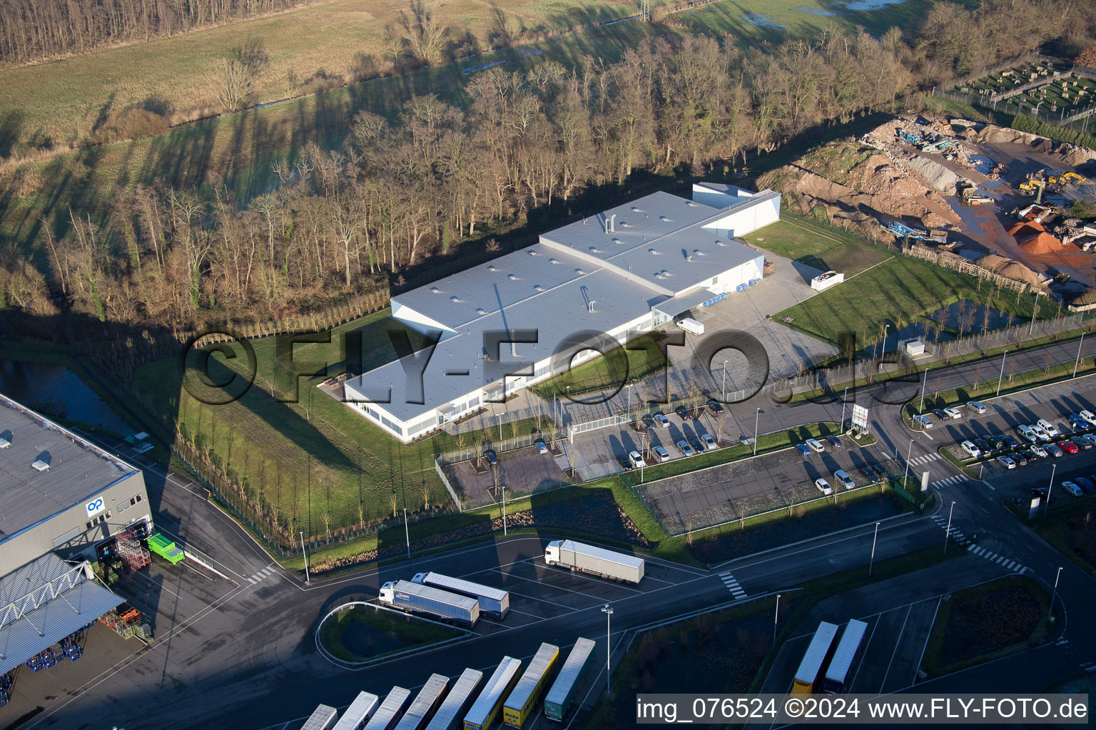 Oblique view of Horst industrial estate, Alfa Aesar GmbH in the district Minderslachen in Kandel in the state Rhineland-Palatinate, Germany