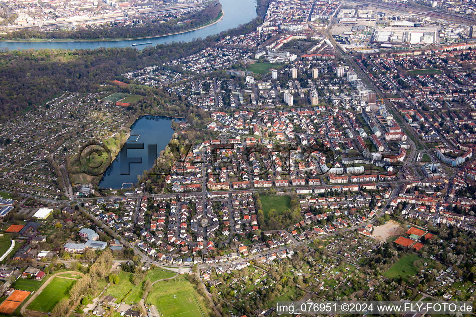 Stollenwörthweier in the district Niederfeld in Mannheim in the state Baden-Wuerttemberg, Germany