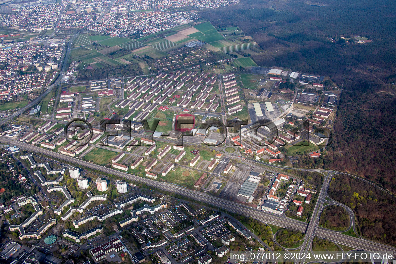 Aerial view of Settlement area in the district Kaefertal in Mannheim in the state Baden-Wurttemberg, Germany