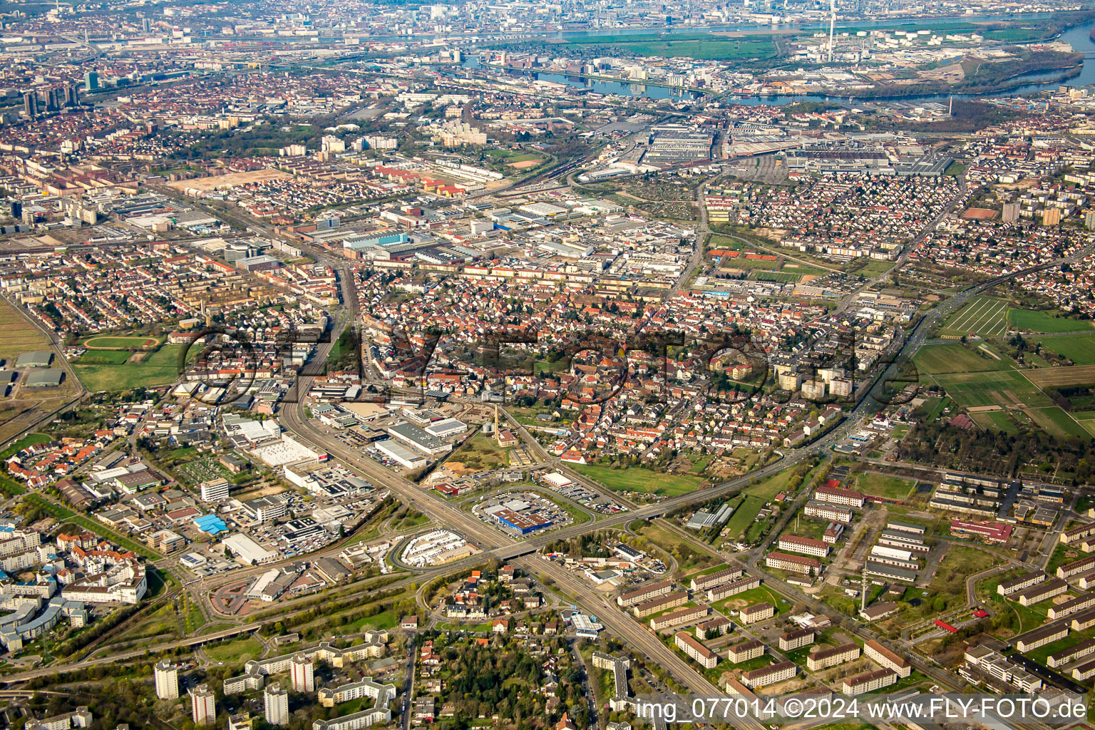 Aerial photograpy of Settlement area in the district Kaefertal in Mannheim in the state Baden-Wurttemberg, Germany