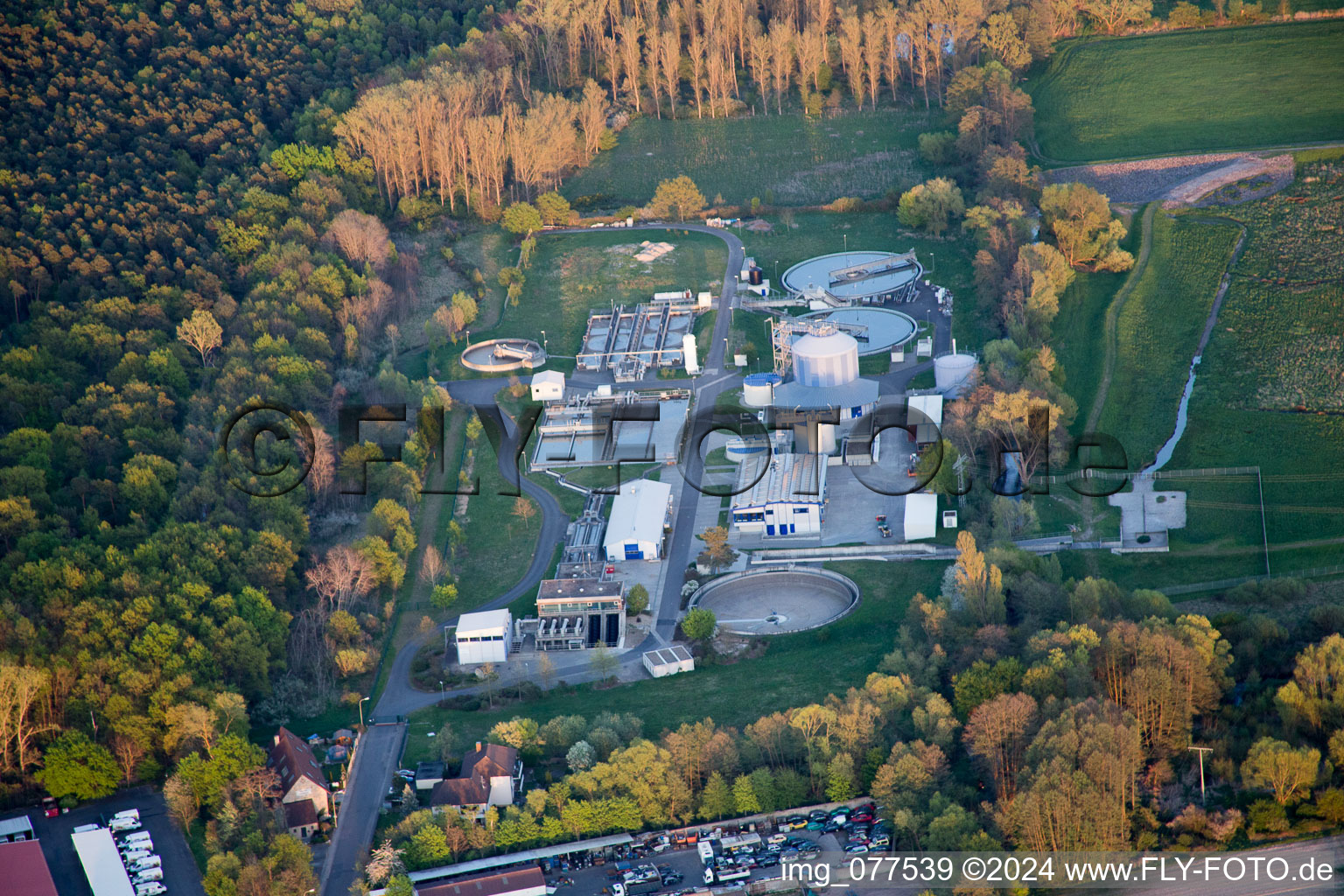 Sewage works Basin and purification steps for waste water treatment in the district Lachen-Speyerdorf in Neustadt an der Weinstrasse in the state Rhineland-Palatinate, Germany