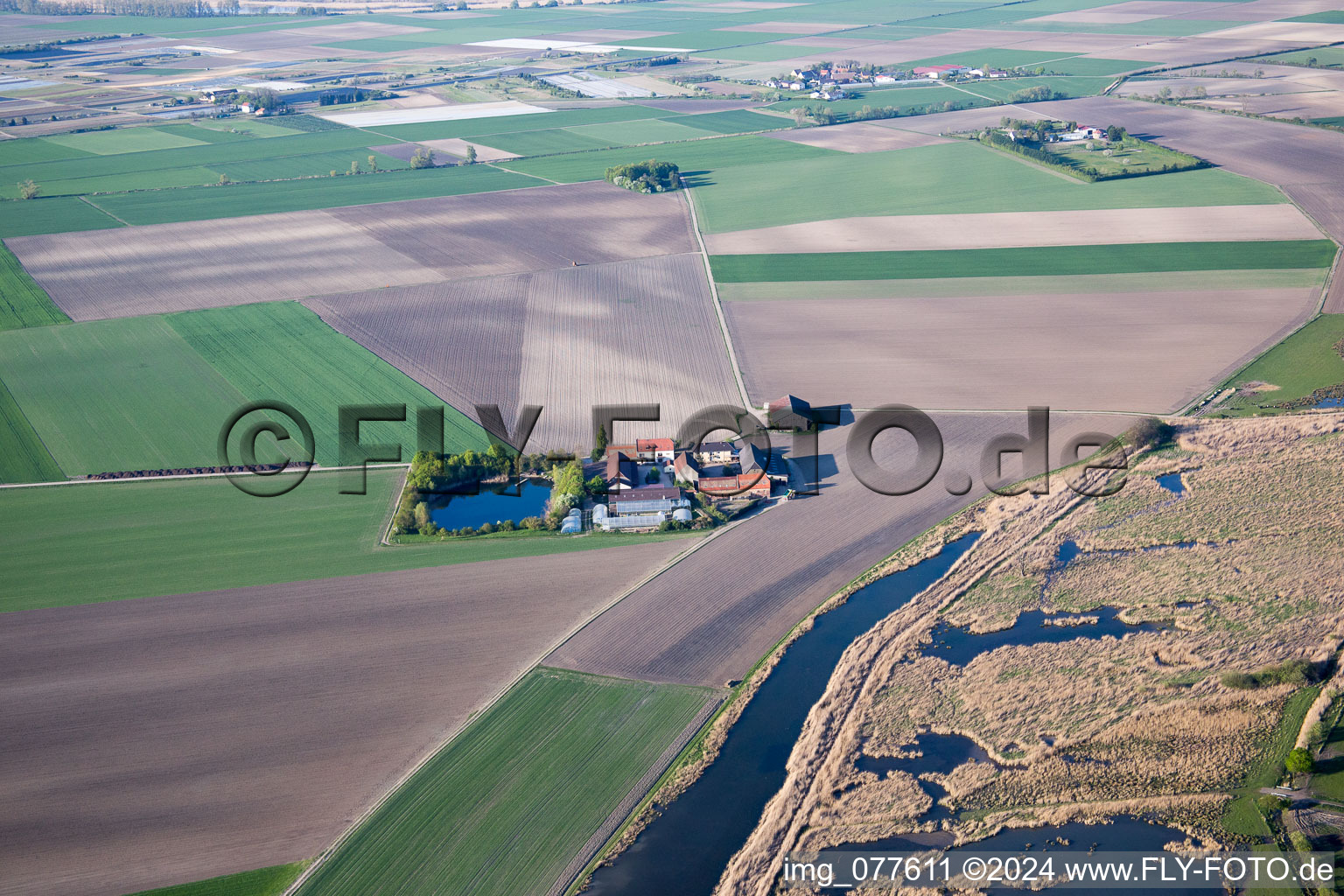 Aerial photograpy of Mückenhäuser Hof in the district Rheindürkheim in Worms in the state Rhineland-Palatinate, Germany