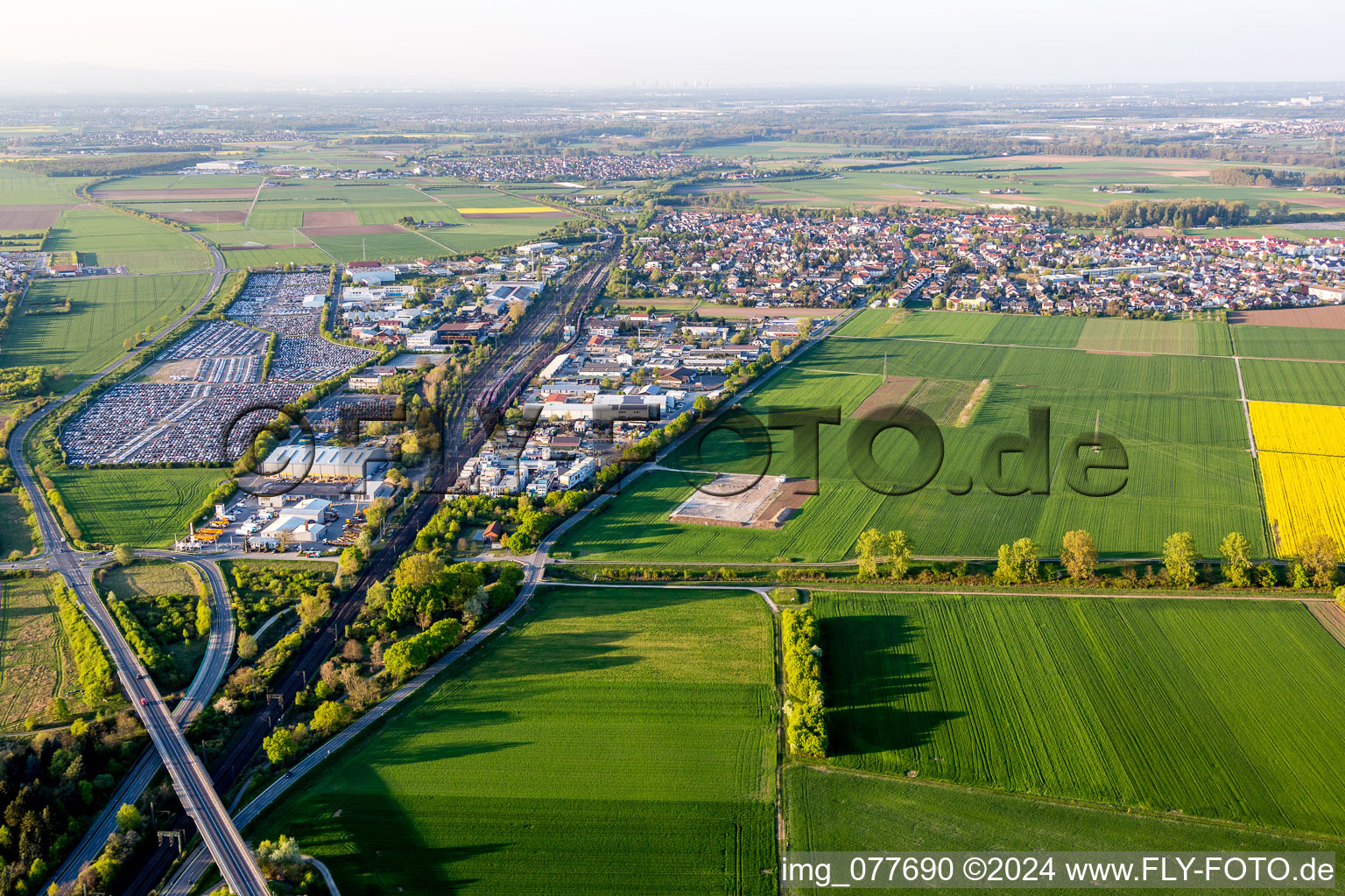 Aerial photograpy of Vehicle trade space of specialist dealer ARS Altmann AG Automobillogistik - Niederlassung Riedstadt in Riedstadt in the state Hesse, Germany