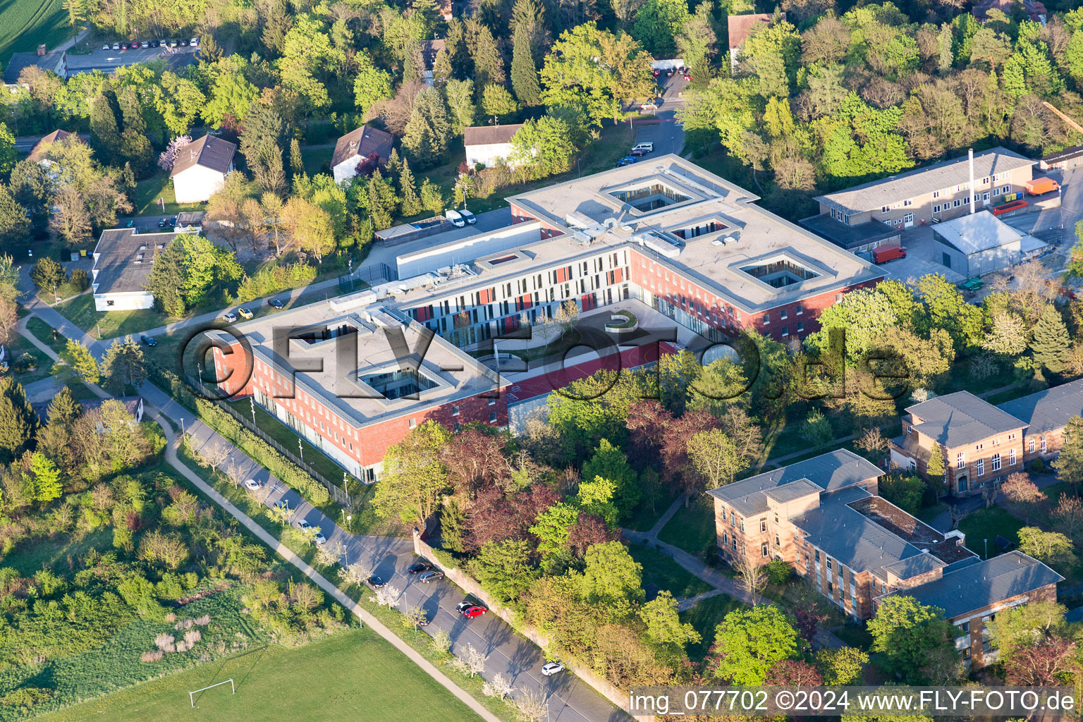 Aerial photograpy of Hospital grounds of the Clinic for Child and Youth-psychiatry, Psychosomatik and Psychotherapie Riedstadt in the district Goddelau in Riedstadt in the state Hesse, Germany