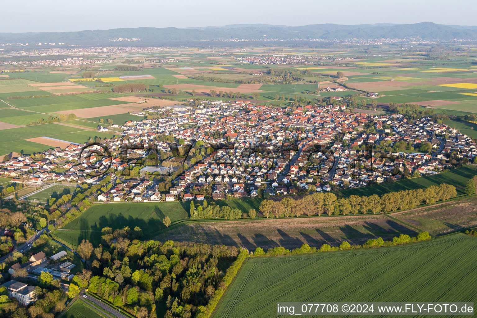 Town View of the streets and houses of the residential areas in the district Crumstadt in Riedstadt in the state Hesse, Germany