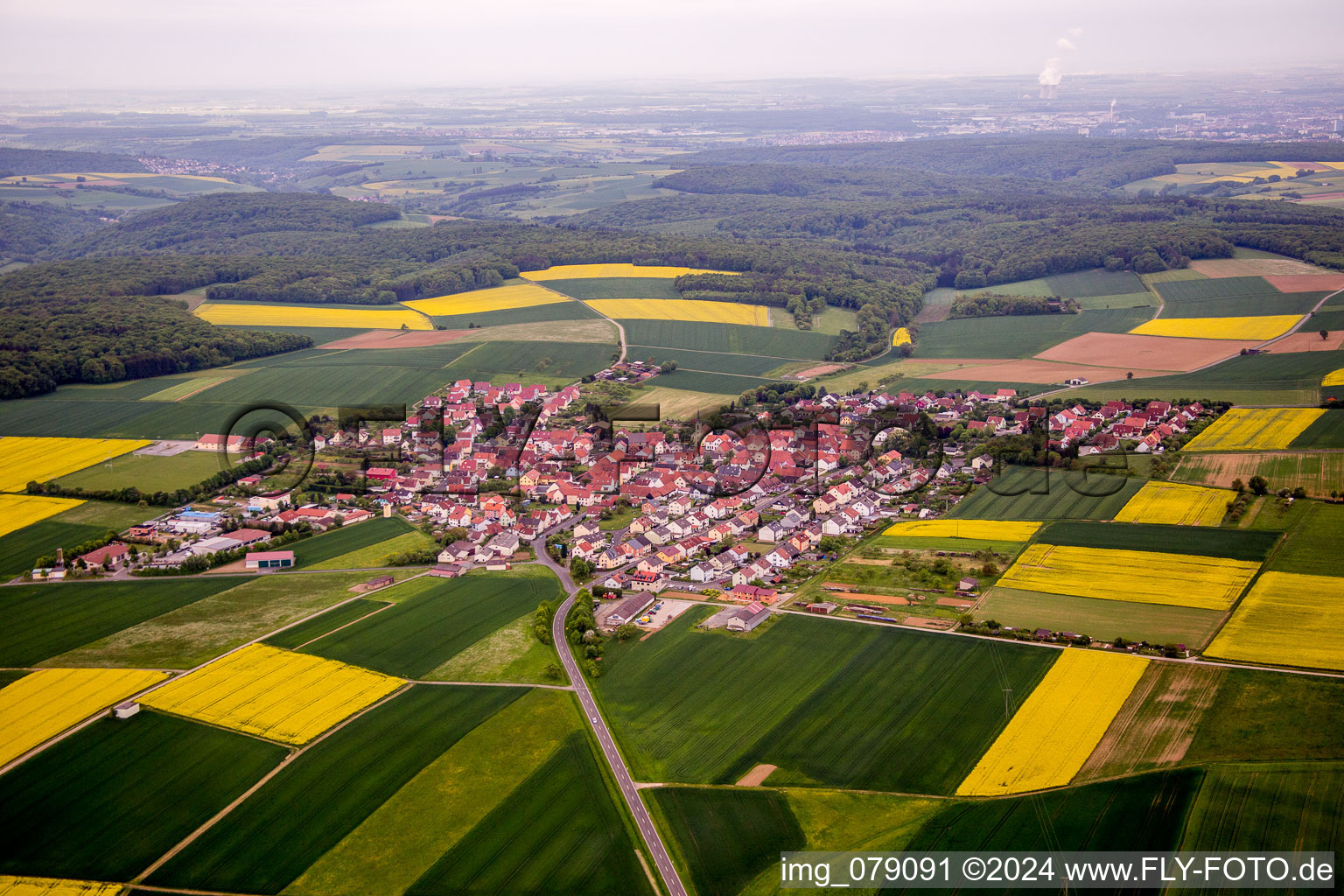 From the north in the district Hesselbach in Üchtelhausen in the state Bavaria, Germany