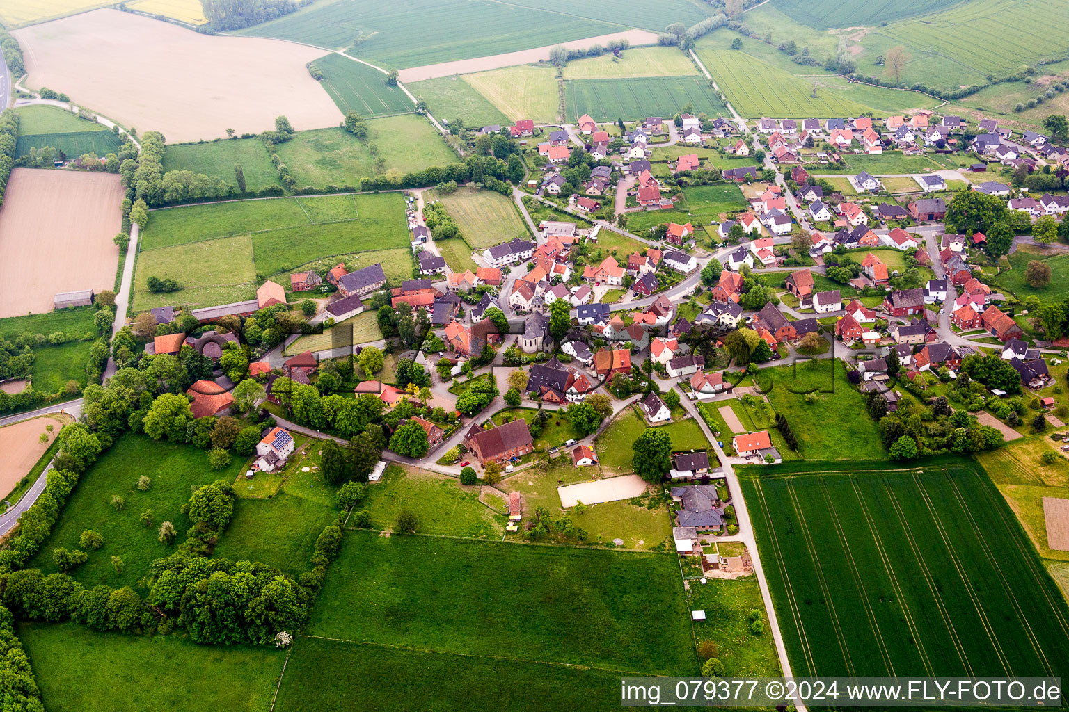 Aerial view of Village - view on the edge of agricultural fields and farmland in the district Rolfzen in Steinheim in the state North Rhine-Westphalia, Germany
