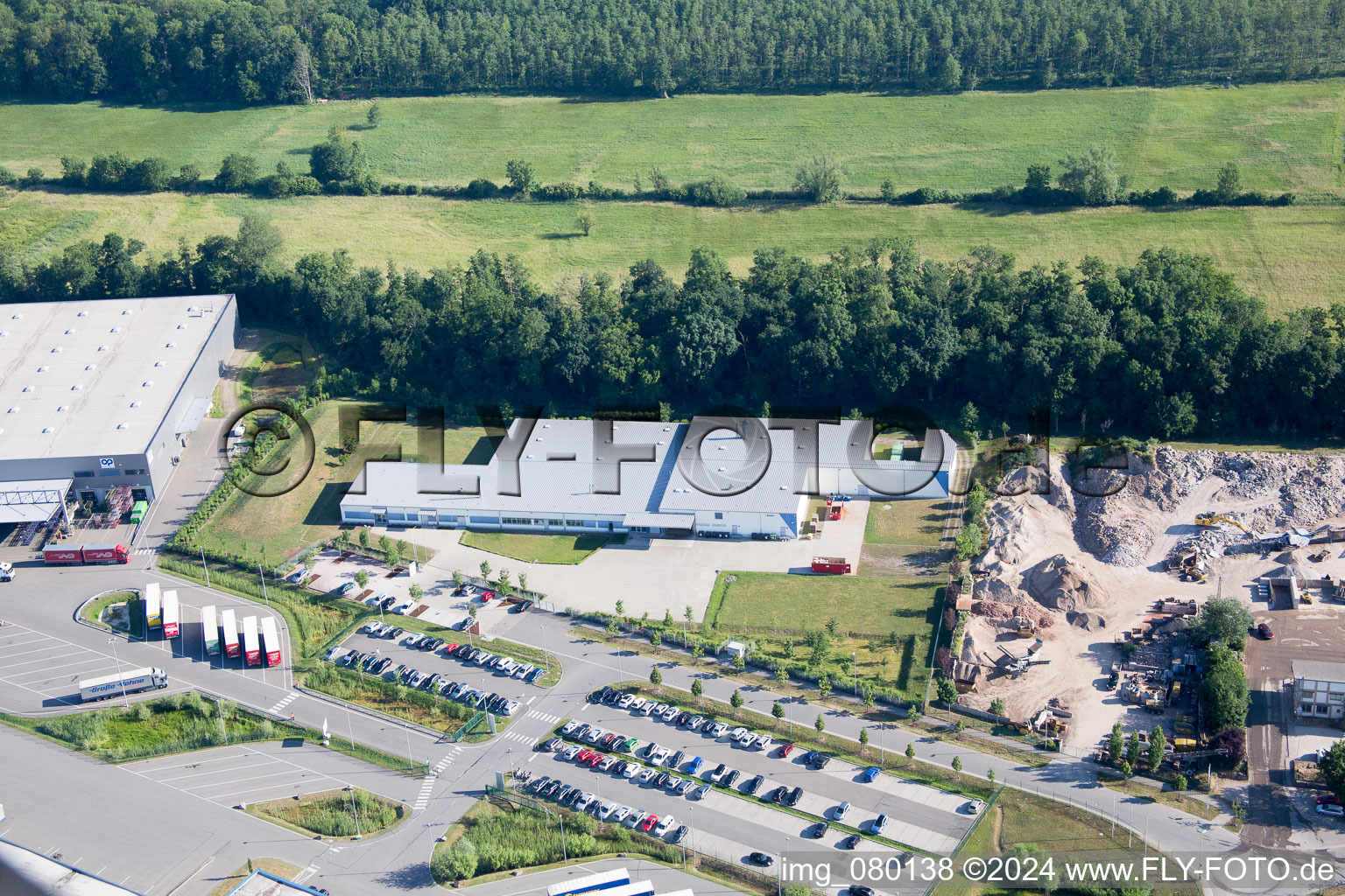 Aerial photograpy of Horst Industrial Estate, Alfa Aesar GmbH in the district Minderslachen in Kandel in the state Rhineland-Palatinate, Germany