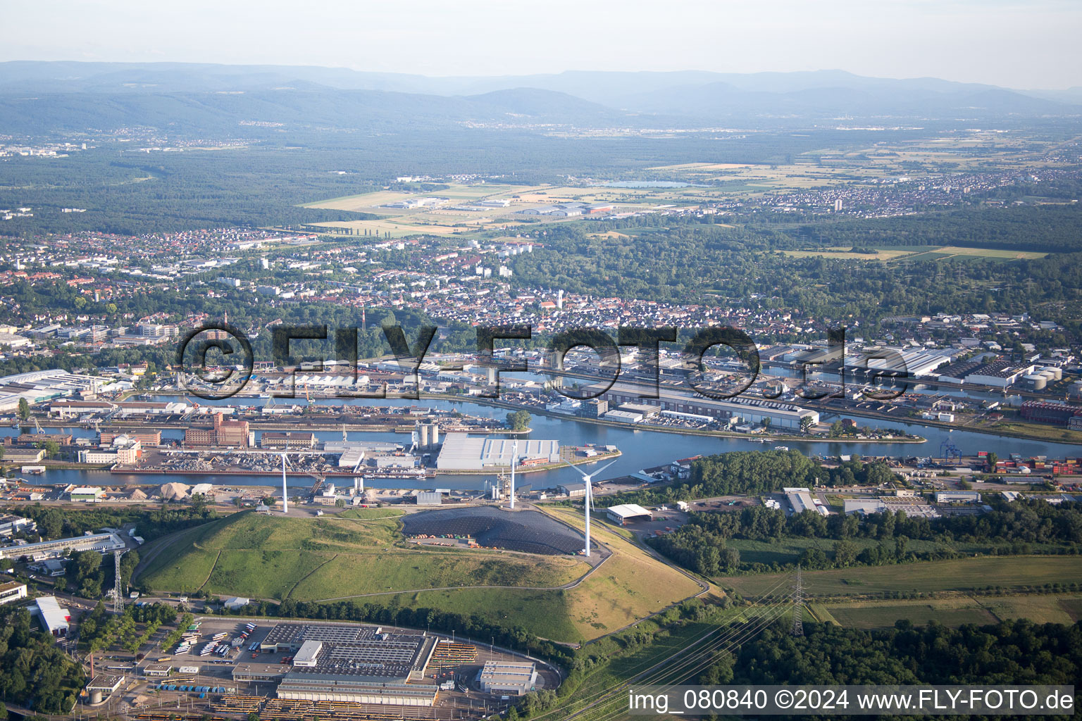 KA Rheinhafen in the district Rheinhafen in Karlsruhe in the state Baden-Wuerttemberg, Germany from above