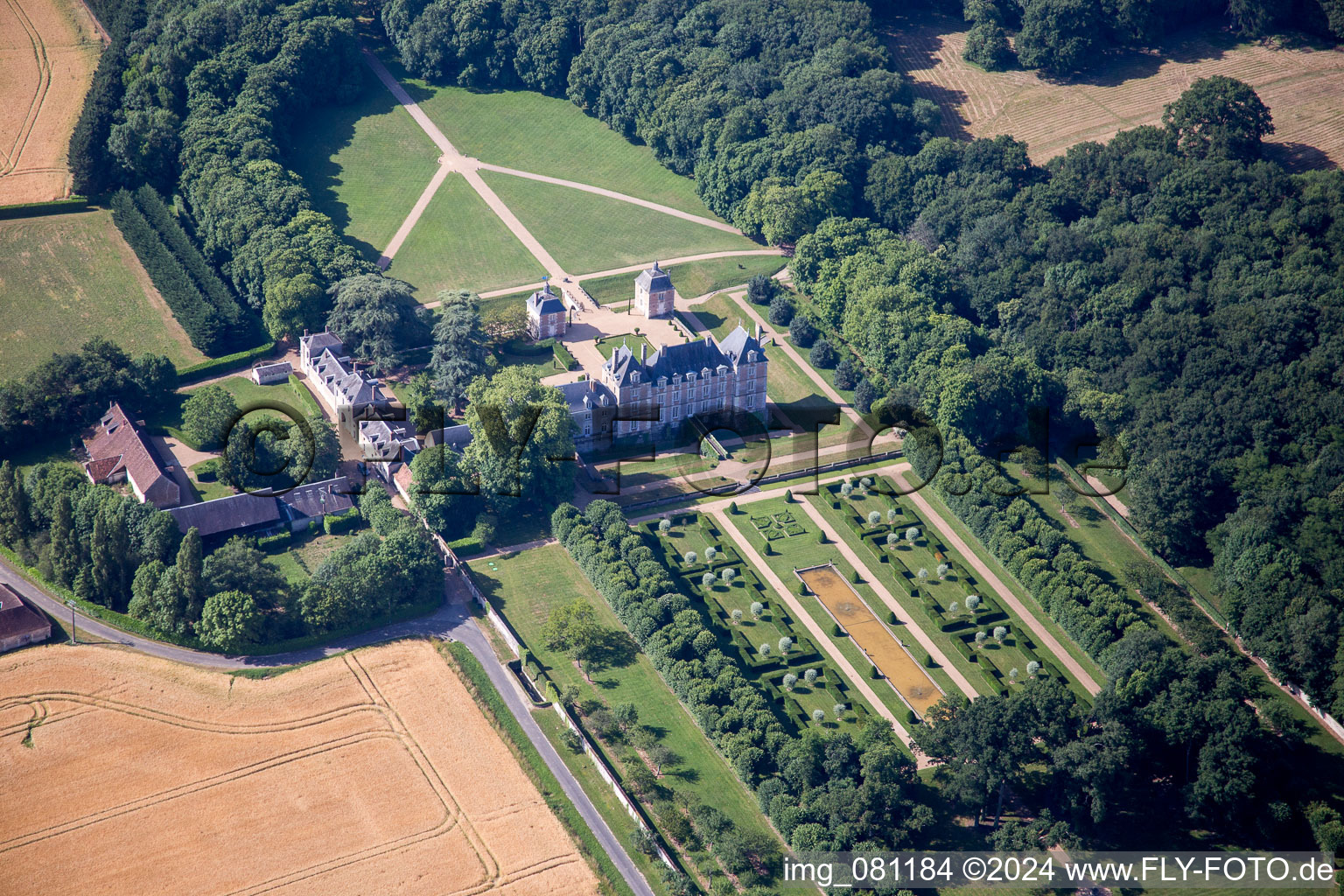 Oblique view of Château du Plessis-Fortia sci in Huisseau-en-Beauce in the state Loir et Cher, France