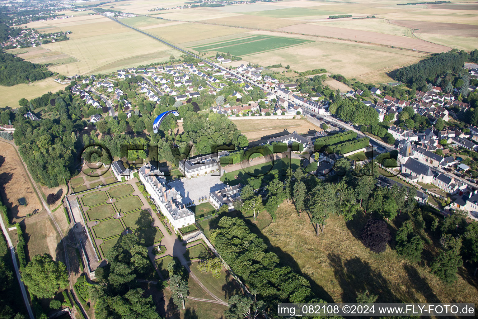 Drone recording of Menars in the state Loir et Cher, France