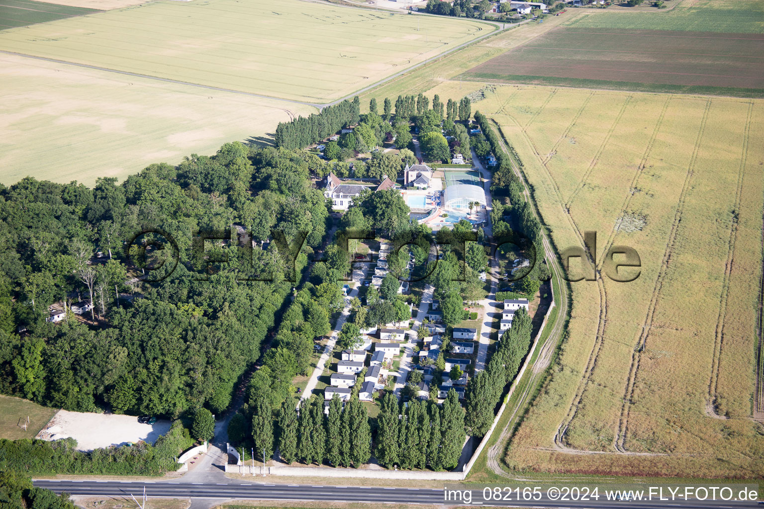 Camping Chateau de la grenouillère in Suèvres in the state Loir et Cher, France