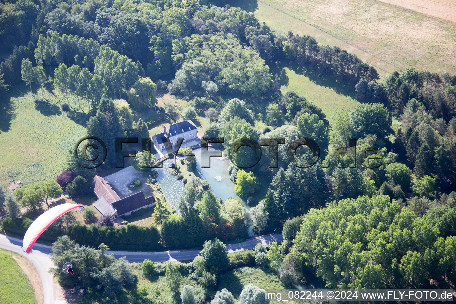 Oblique view of Landes-le-Gaulois in the state Loir et Cher, France