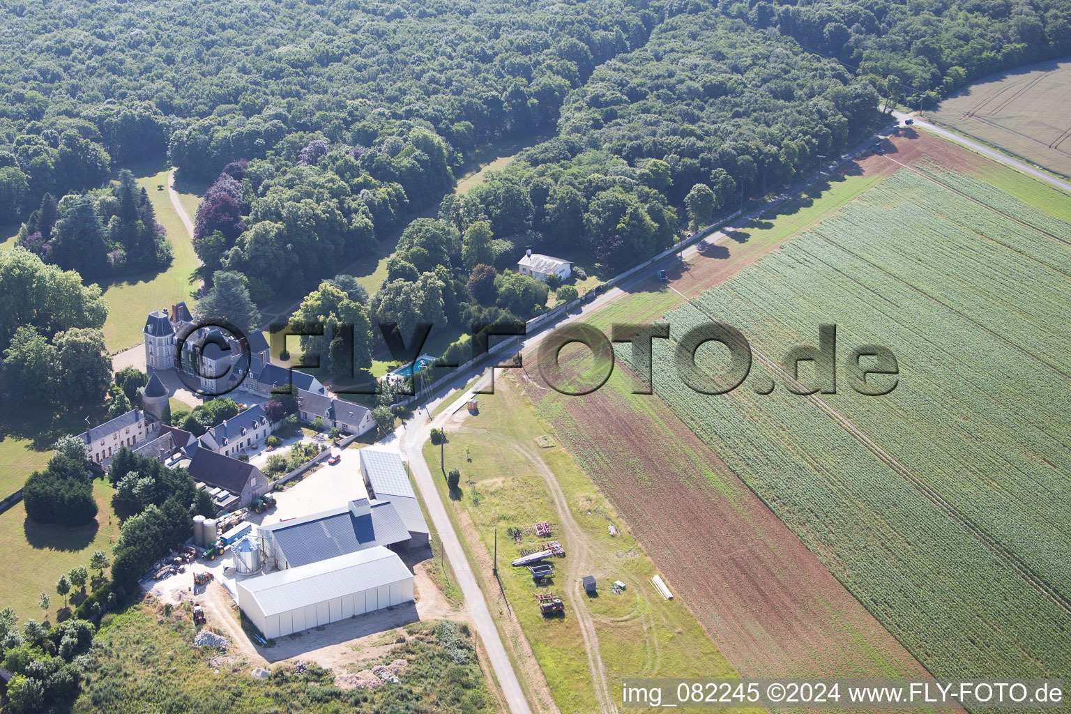 Landes-le-Gaulois in the state Loir et Cher, France from above