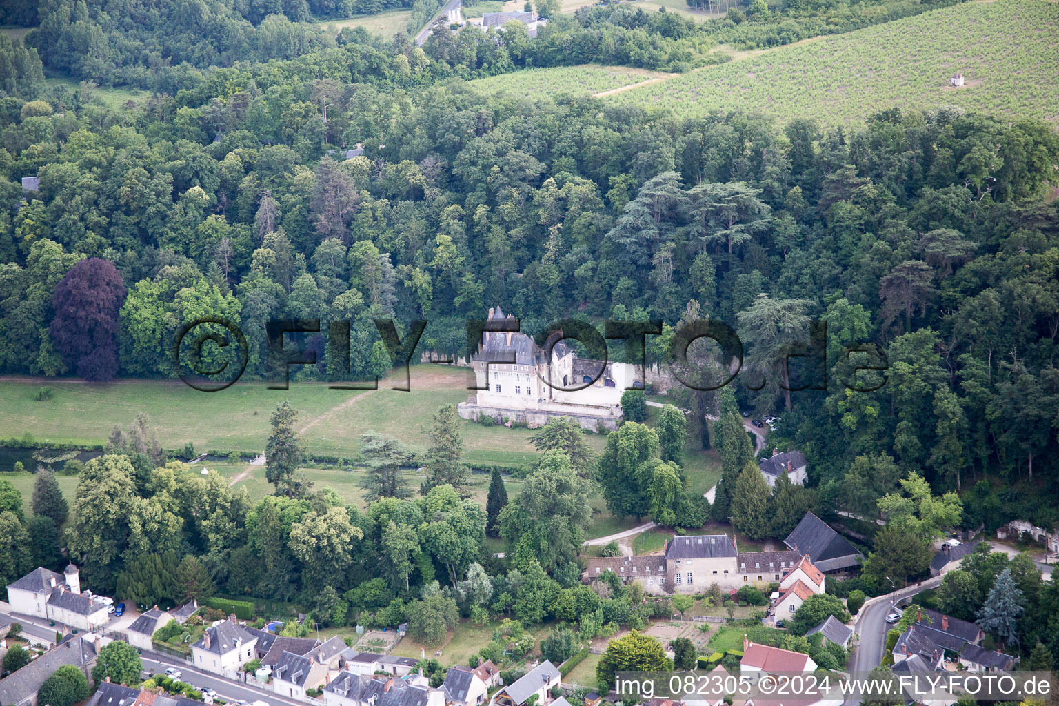 Pocé-sur-Cisse in the state Indre et Loire, France from above