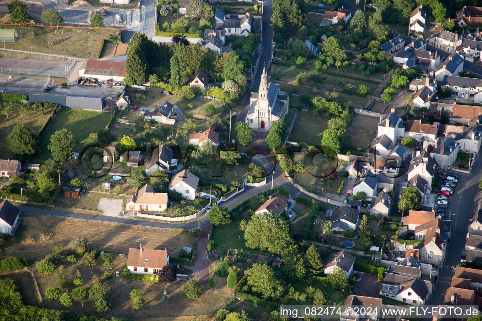 Candé-sur-Beuvron in the state Loir et Cher, France from above