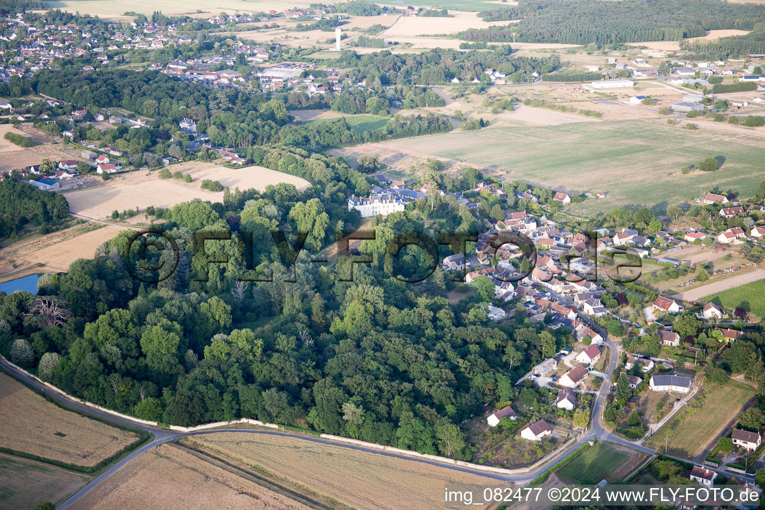 Castle of Schloss Chouzy-sur-Cisse in Chouzy-sur-Cisse in Centre-Val de Loire, France