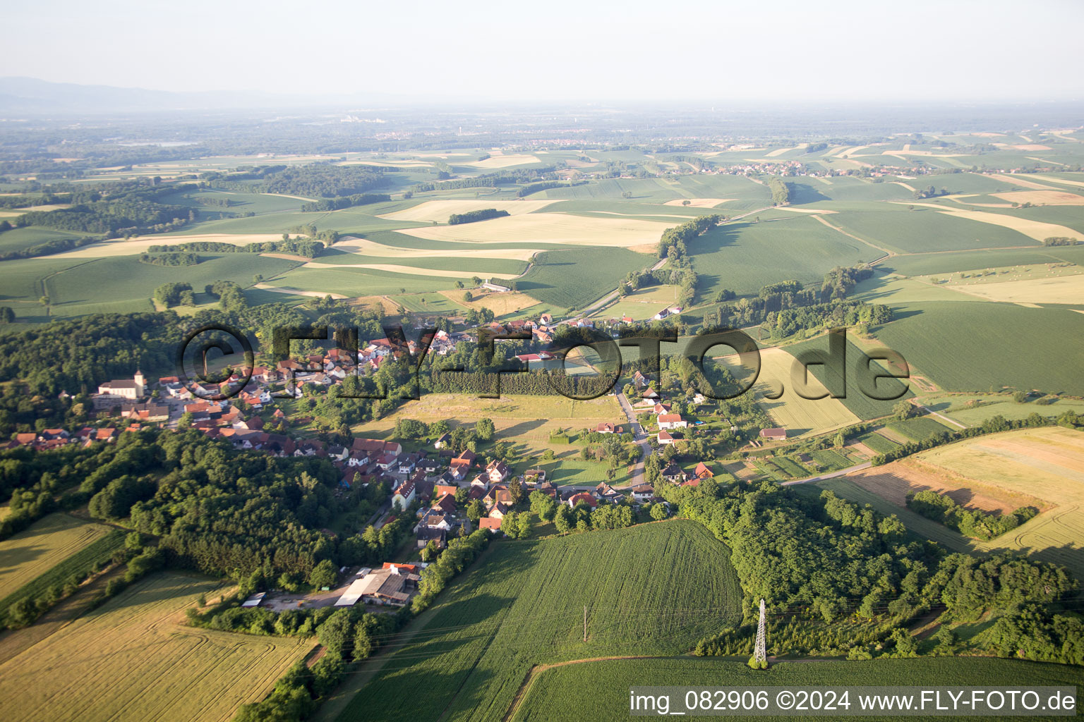 Neewiller-près-Lauterbourg in the state Bas-Rhin, France from above