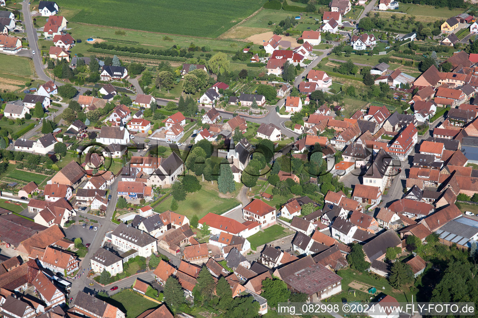 Steinseltz in the state Bas-Rhin, France from above