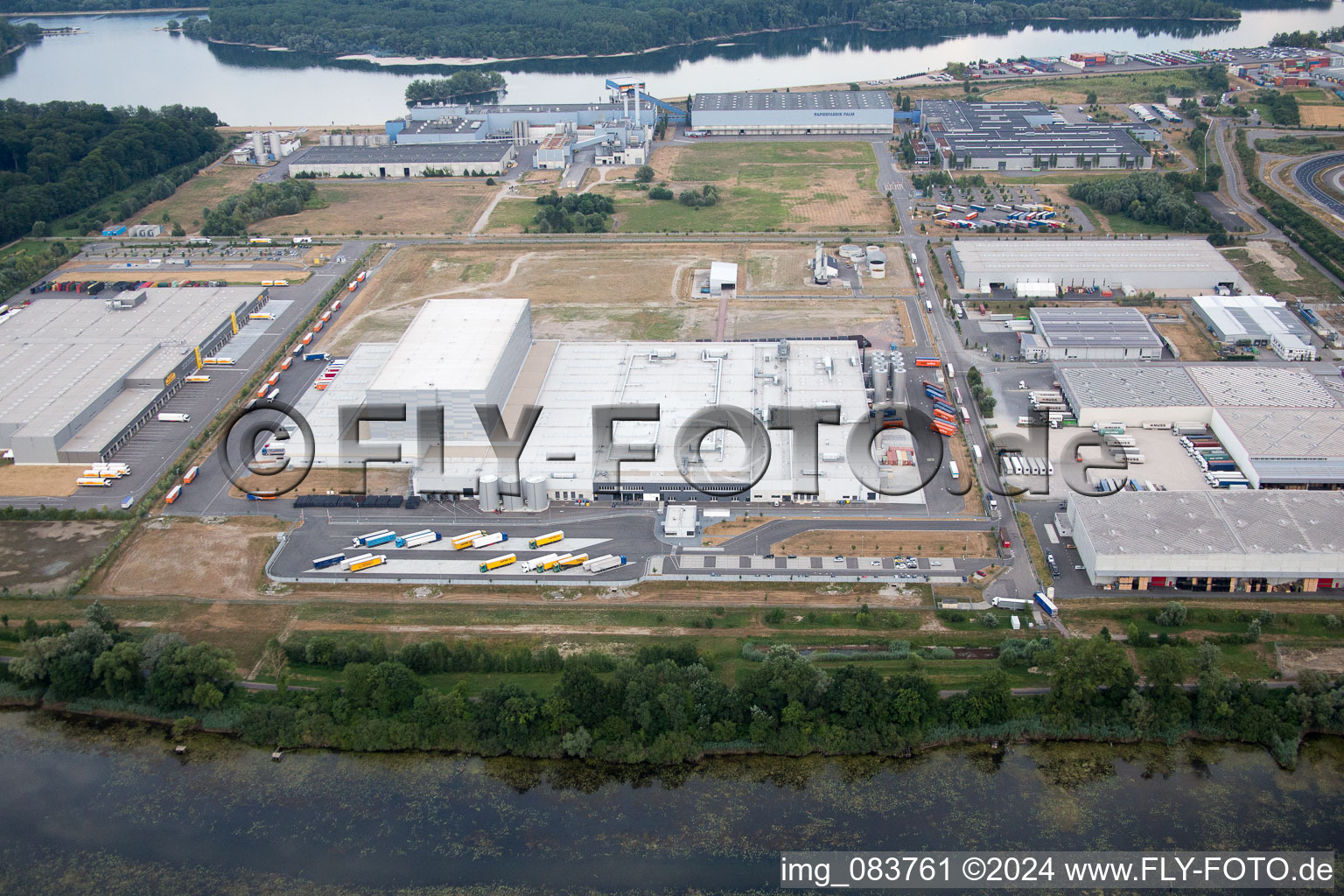 Aerial view of Oberwald Industrial Area in Wörth am Rhein in the state Rhineland-Palatinate, Germany